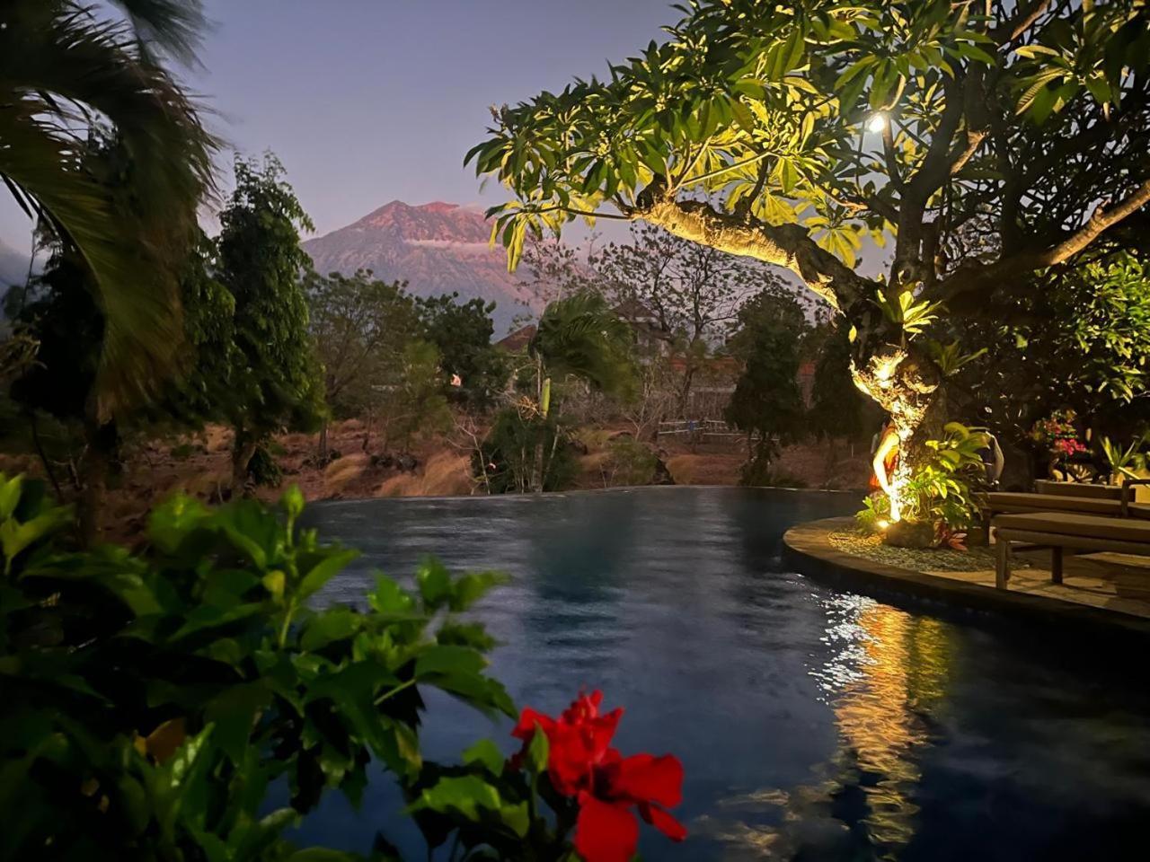 Villa Omah Semar Туламбен Екстер'єр фото