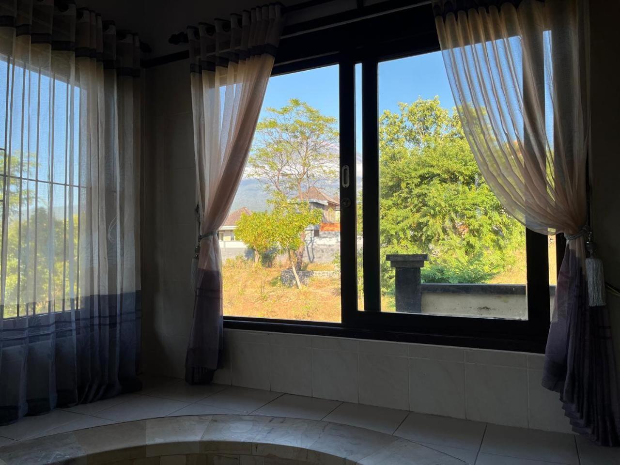 Villa Omah Semar Туламбен Екстер'єр фото